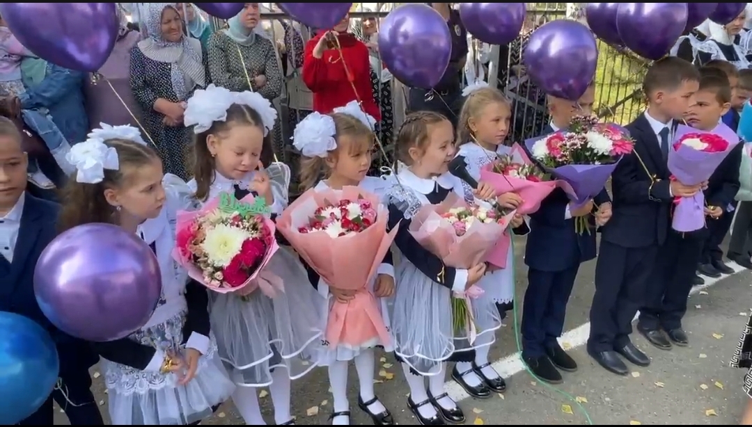 1 сентября в МБОУ&amp;quot;Белозерьевская СОШ&amp;quot;прошла торжественная линейка, посвященная Дню знаний..