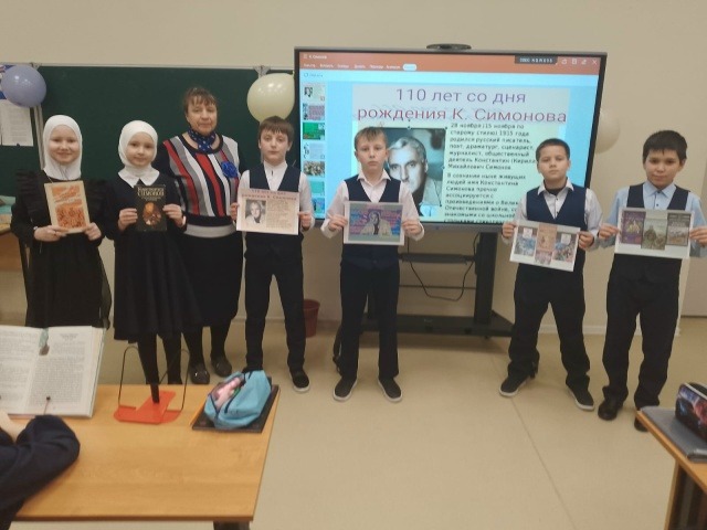 В библиотеке Белозерьевской школы прошла Литературно-музыкальная гостиная.